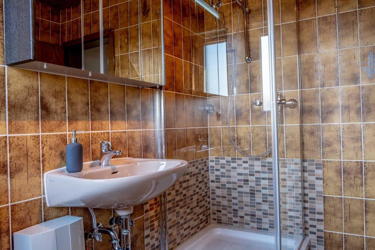 Helles Appartement Mit Eigenem Stellplatz Mülheim an der Ruhr Dış mekan fotoğraf